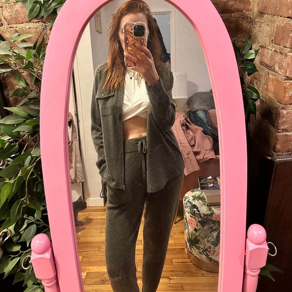 Naked cashmere jogger 2 piece